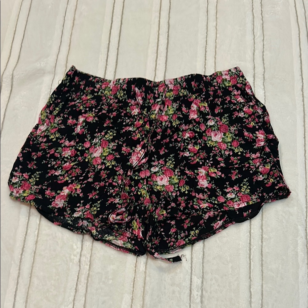 Connection 18 High Waist Black and Pink Floral Shorts